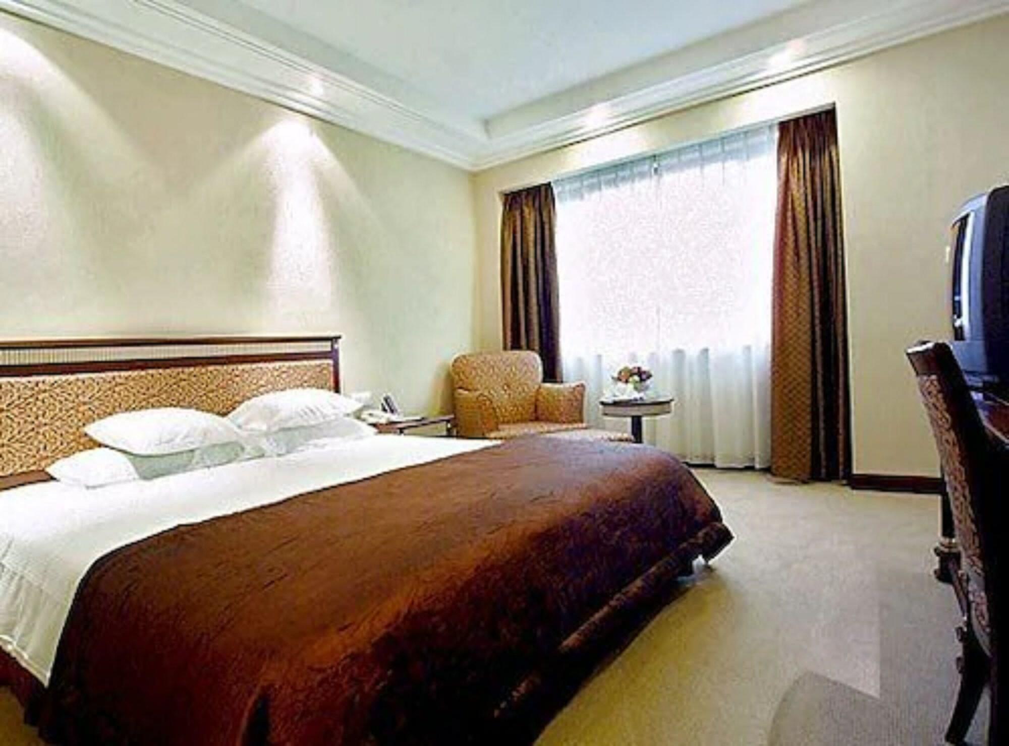 Shanghai Hotel Jin Jiang Bagian luar foto
